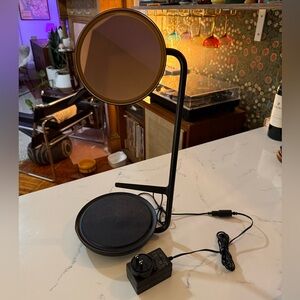 Steelcase Black Adjustable Desk Lamp with Round Shade